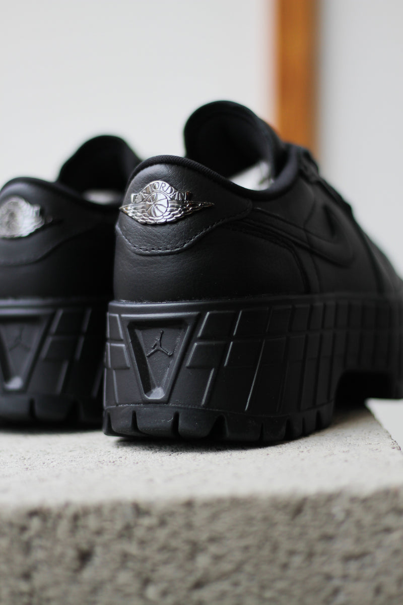 Air Jordan 1 Brooklyn Low Women's Shoes. Nike IL