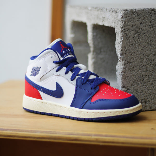 【抽選当選品】Air Jordan 1 Mid ホワイト/ネイビー/レッド 11 AIR JORDAN 1 MID (GS) 