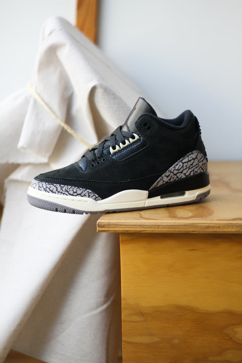 W AIR JORDAN 3 RETRO "OFF NOIR"