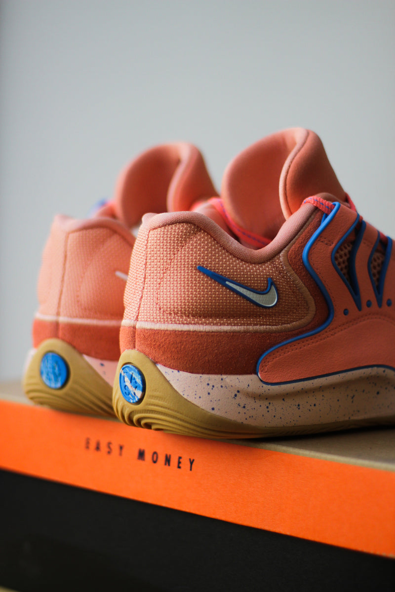 NIKE KD18 "ATOMIC PINK/PHOTO BLUE-LT WILD MANGO"