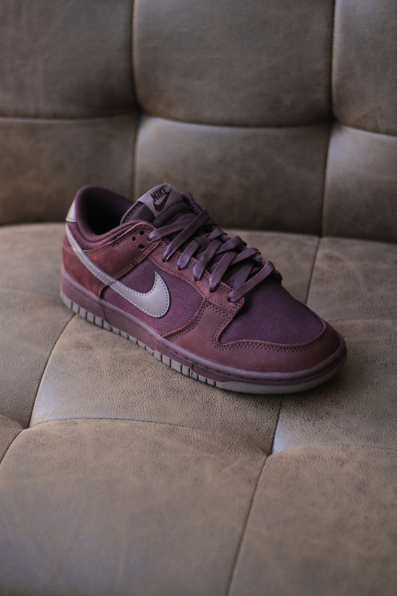 DUNK LOW RETRO PRM "BURGUNDY CRUSH"