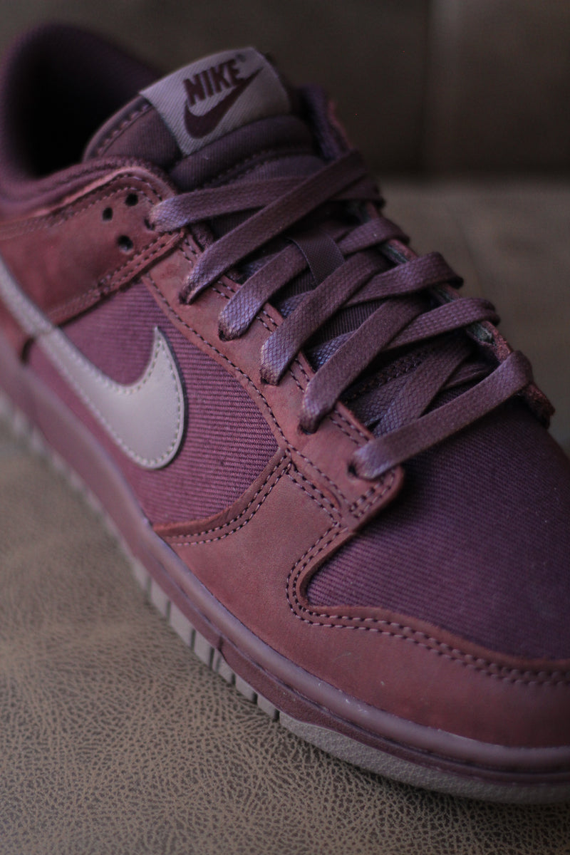 DUNK LOW RETRO PRM "BURGUNDY CRUSH"