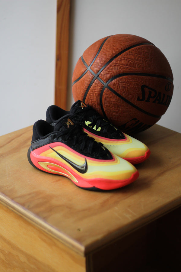 NIKE A'ONE ASW "BLACK/METALLIC GOLD-BRIGHT CRIMSON"