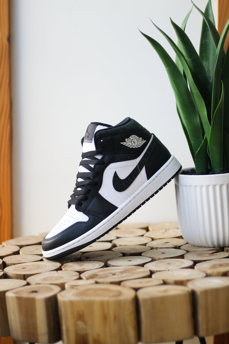 AIR JORDAN 1 MID SE "OFF NOIR"