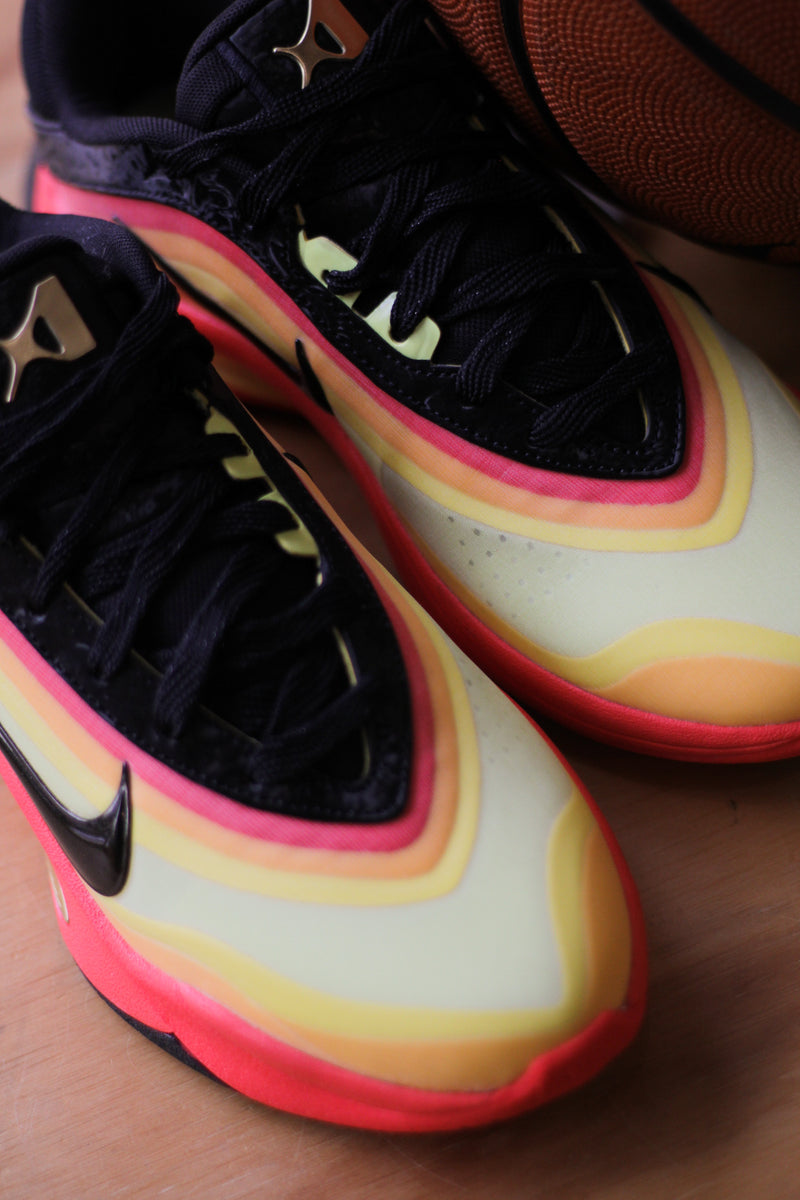 NIKE A'ONE ASW "BLACK/METALLIC GOLD-BRIGHT CRIMSON"