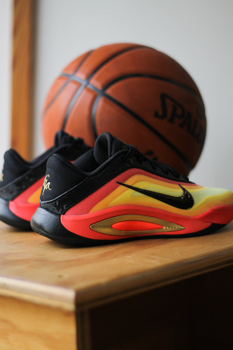 NIKE A'ONE ASW "BLACK/METALLIC GOLD-BRIGHT CRIMSON"