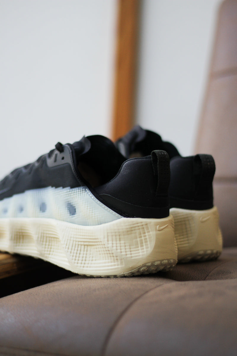 NIKE AVA ROVER "BLACK/ANTHRACITE-BLACK-SEQUOIA"