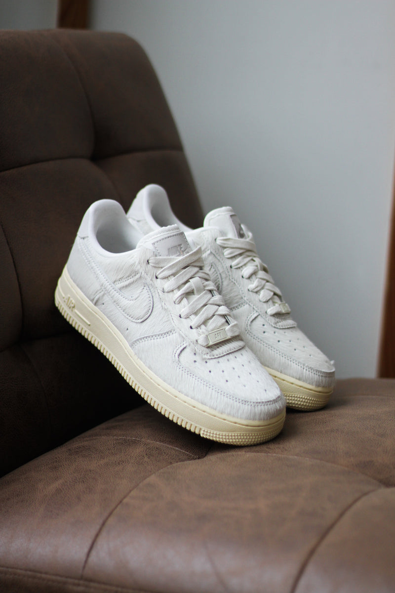 スニーカー Nike Air Force 1 '07 Pony Hair W Sneaker 19858755_44485714_600.jpg