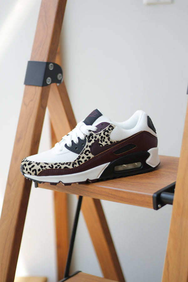 W NIKE AIR MAX 90 "SAIL/BURGUNDY CRUSH-BLACK"