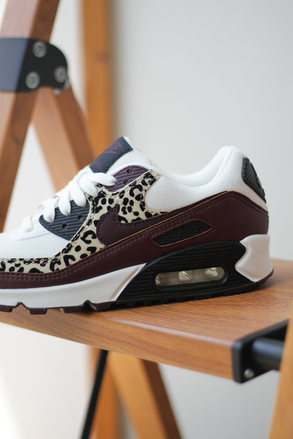 W NIKE AIR MAX 90 "SAIL/BURGUNDY CRUSH-BLACK"