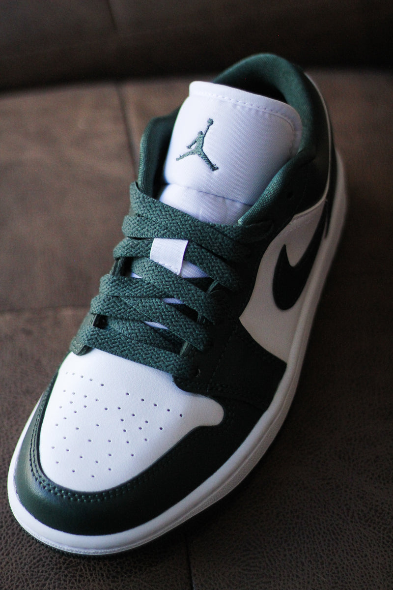 W AIR JORDAN 1 LOW "GALACTIC JADE"