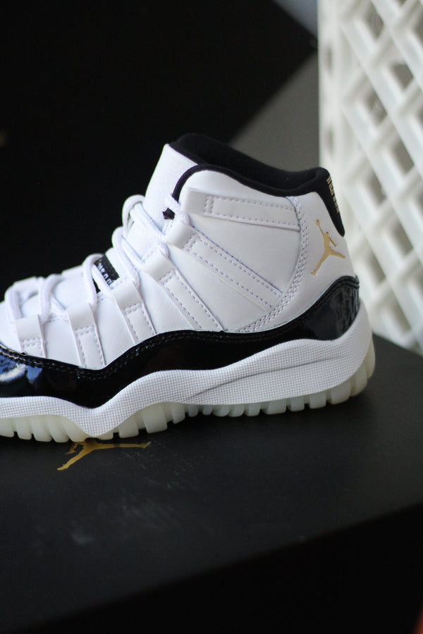 AIR JORDAN 11 RETRO (PS) "WHITE/METALLIC GOLD"