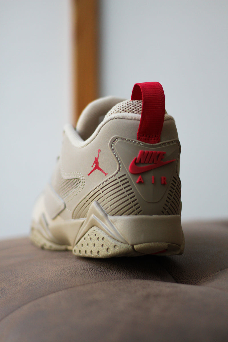 AIR JORDAN MVP 92 "DESERT CAMO/FIRE RED-MUSHROOM-ANTHRACITE"