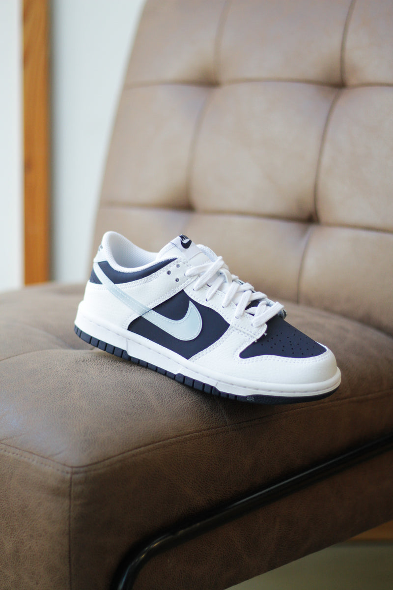 NIKE DUNK LOW (GS) "WHITE/LT ARMORY BLUE-DEEP ROYAL BLUE"