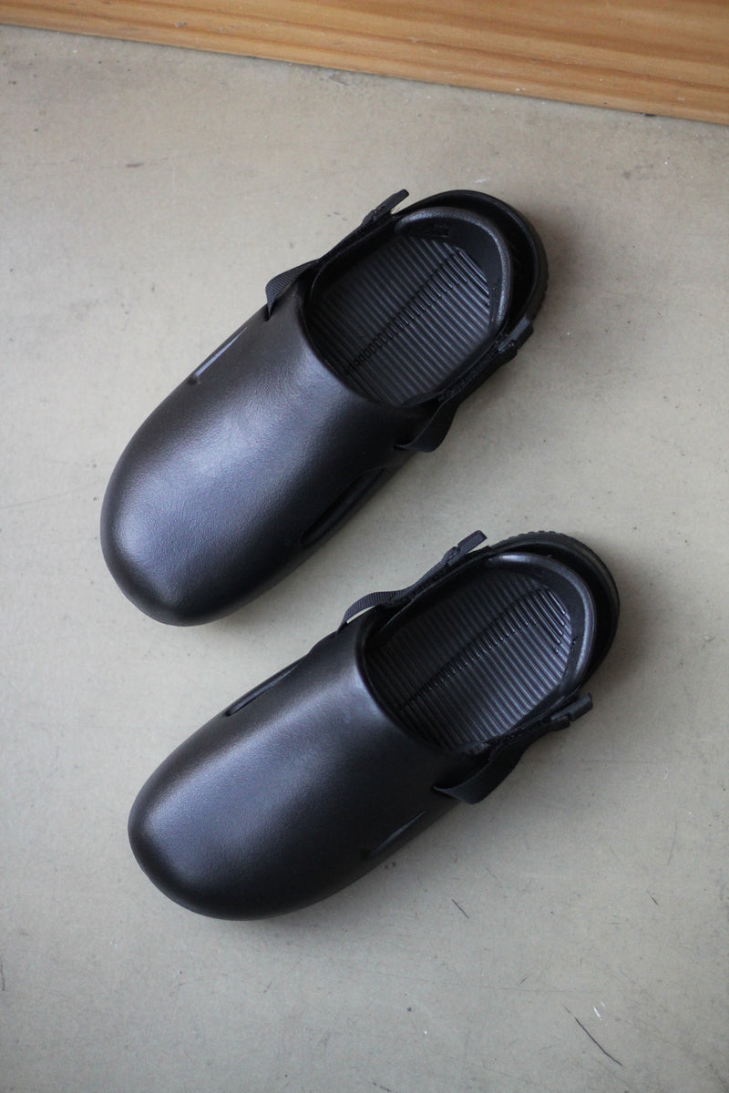 CALM MULE "BLACK"