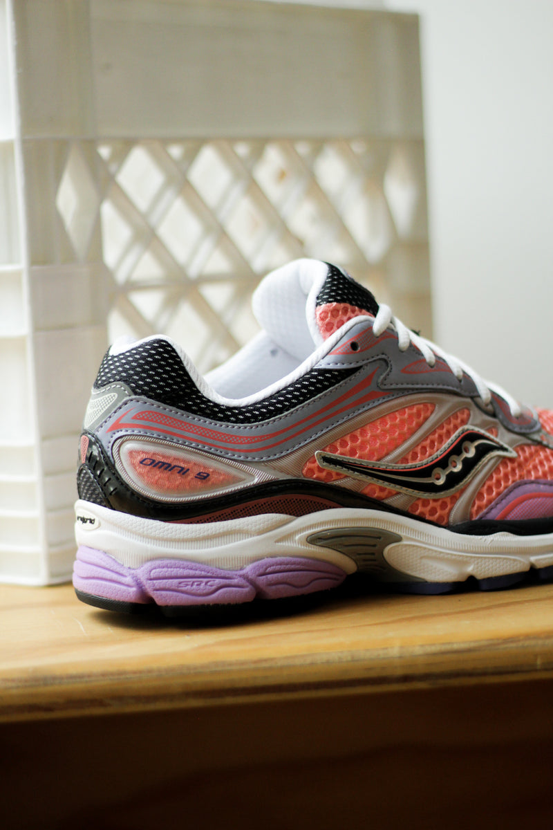 SAUCONY PROGRID OMNI 9 "PINK/PURPLE"