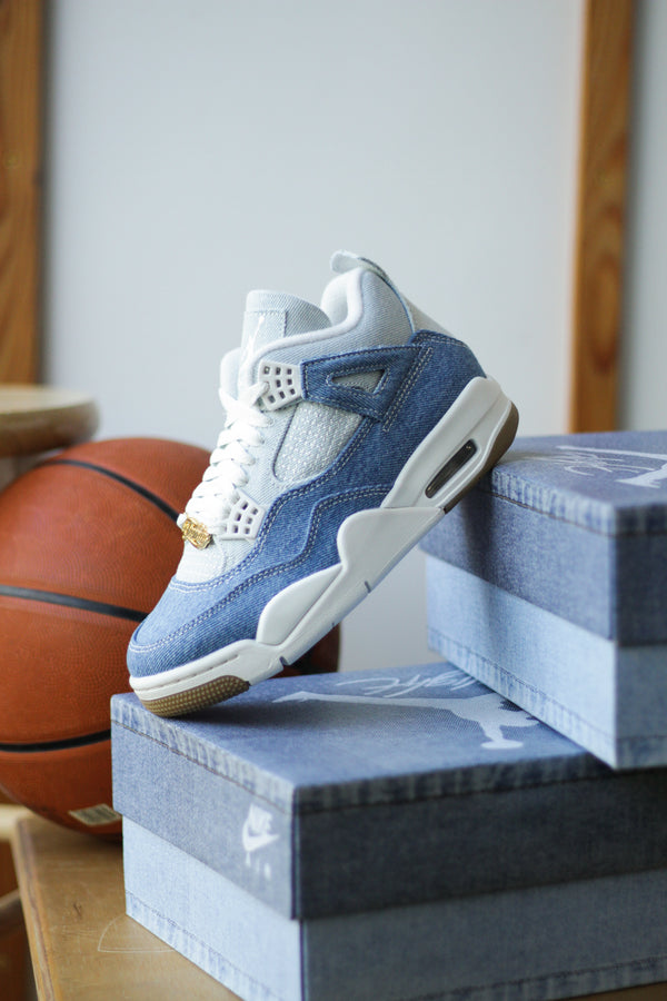 W AIR JORDAN 4 RETRO "SAIL/SAIL-GUM LIGHT BROWN-WORN BLUE"1