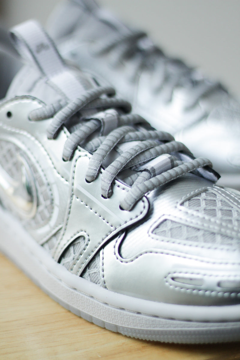 W AIR JORDAN 1 LOW METHOD OF MAKE "NEUTRAL GREY/METALLIC SILVER-WHITE"
