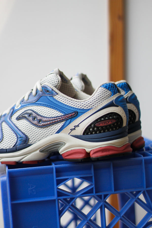 SAUCONY PROGRID TRIUMPH 4 "GREY/ROYAL/RUST"