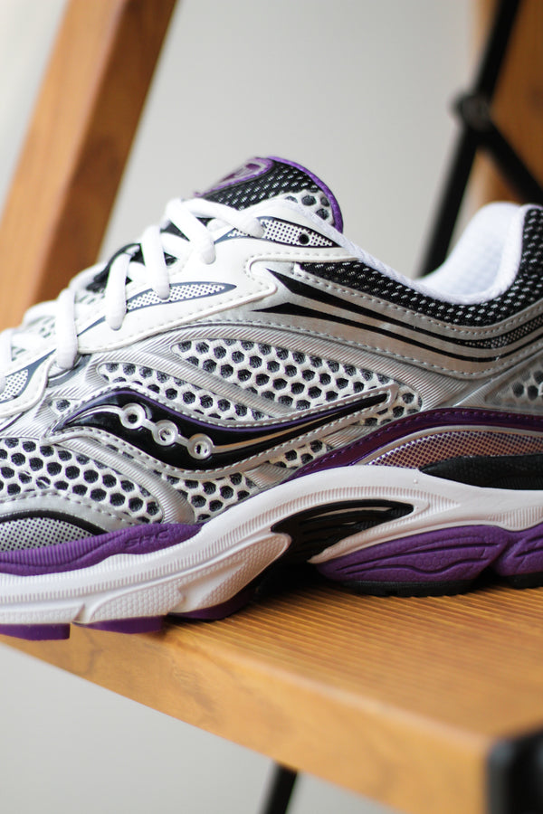 SAUCONY PROGRID OMNI 9 "SILVER/PURPLE"