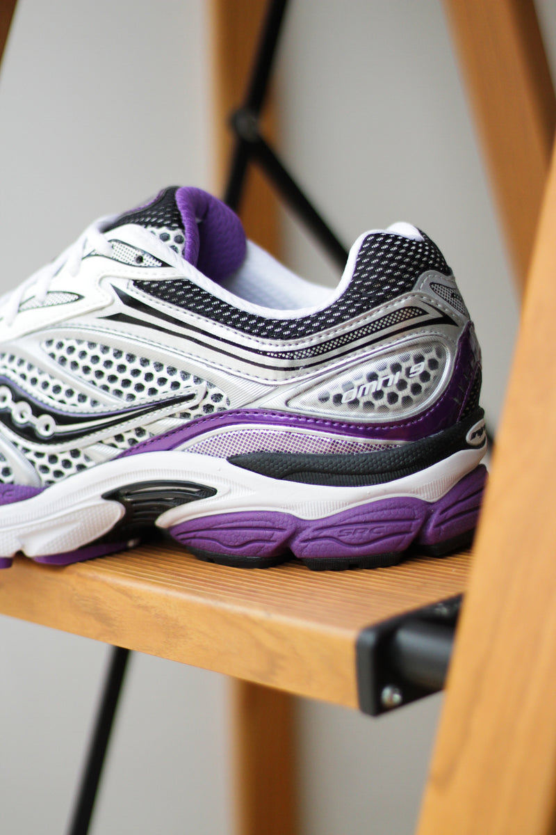 SAUCONY PROGRID OMNI 9 "SILVER/PURPLE"
