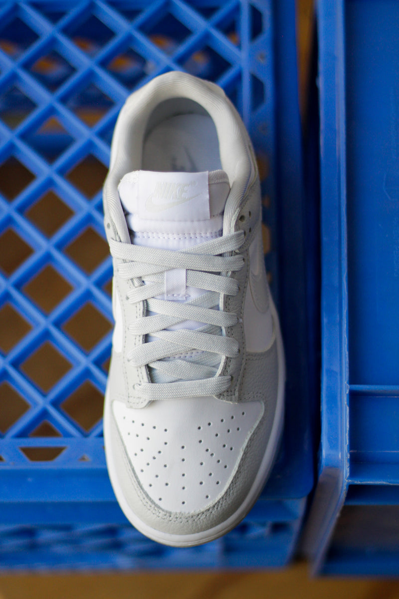 W NIKE DUNK LOW "PHOTON DUST/MULTI-COLOR-WHITE-BLUE ICE"