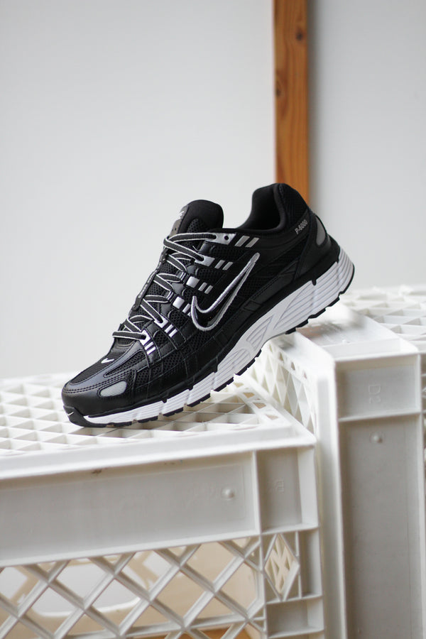 NIKE P-6000 "BLACK/BLACK-WHITE-METALLIC SILVER"