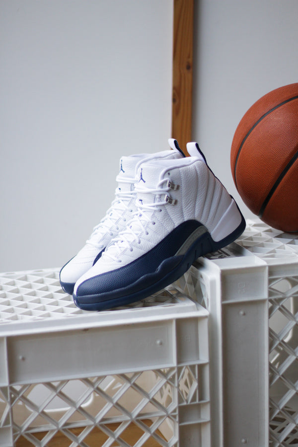 AIR JORDAN 12 RETRO "WHITE/FRENCH BLUE-METALLIC SILVER"