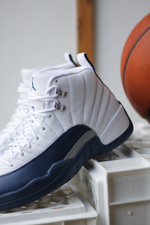 AIR JORDAN 12 RETRO "WHITE/FRENCH BLUE-METALLIC SILVER"