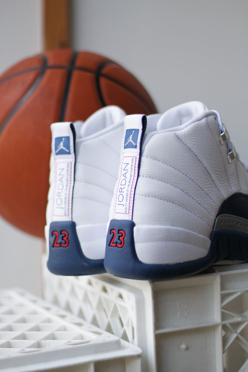 AIR JORDAN 12 RETRO "WHITE/FRENCH BLUE-METALLIC SILVER"