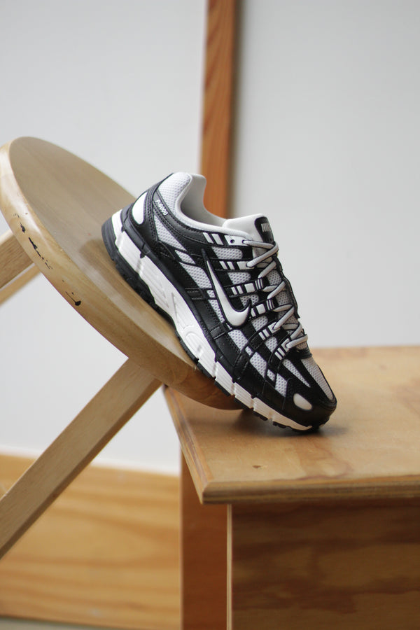 W NIKE P-6000 "BLACK/SUMMIT WHITE-MUSLIN-SAIL"