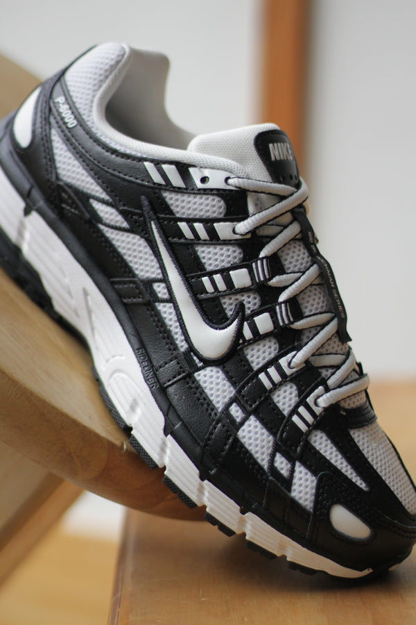 W NIKE P-6000 "BLACK/SUMMIT WHITE-MUSLIN-SAIL"