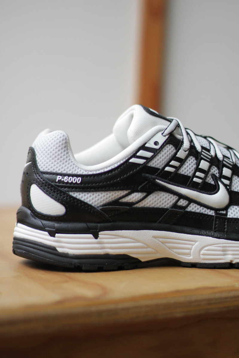 W NIKE P-6000 "BLACK/SUMMIT WHITE-MUSLIN-SAIL"