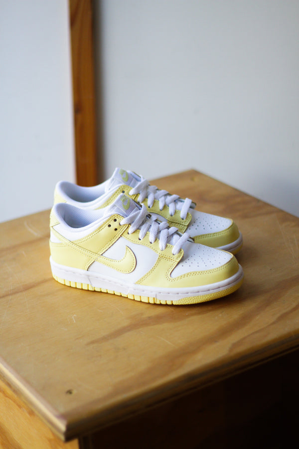 NIKE DUNK LOW (GS) "WHITE/SOFT YELLOW-SOFT YELLOW"