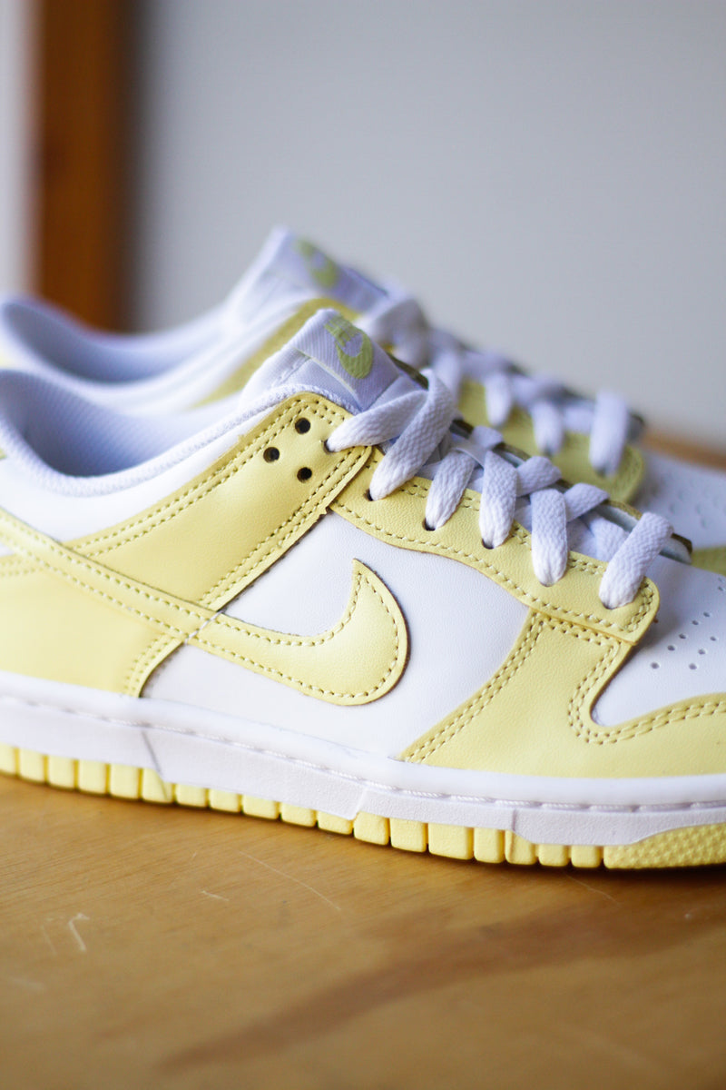 NIKE DUNK LOW (GS) "WHITE/SOFT YELLOW-SOFT YELLOW"