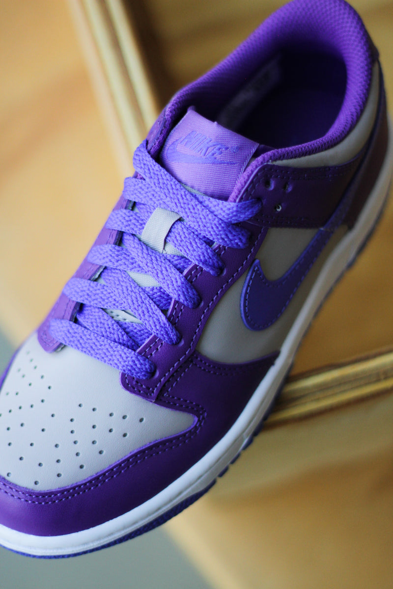 NIKE DUNK LOW (GS) "COLLEGE GREY/PERSIAN VIOLET-WILD GRAPE"