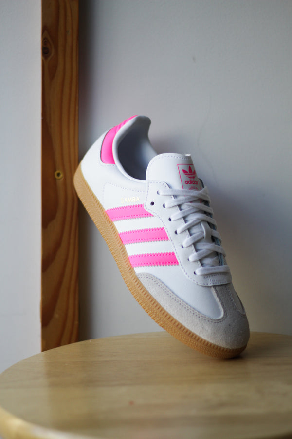 W ADIDAS SAMBA OG "CLOUD WHITE/LUCID PINK/GUM"