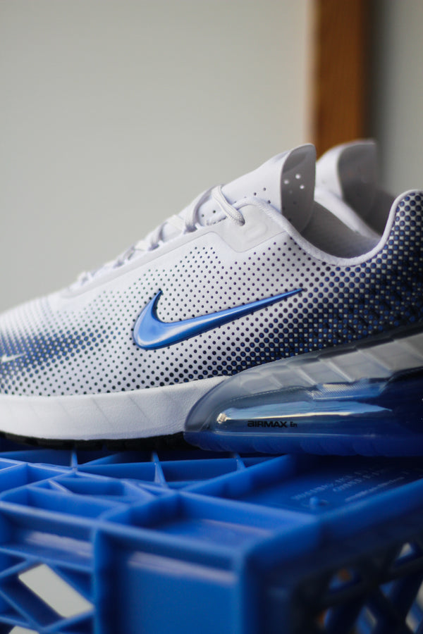 NIKE AIR MAX PHOENIX "WHITE/GAME ROYAL-OBSIDIAN-CYBER"