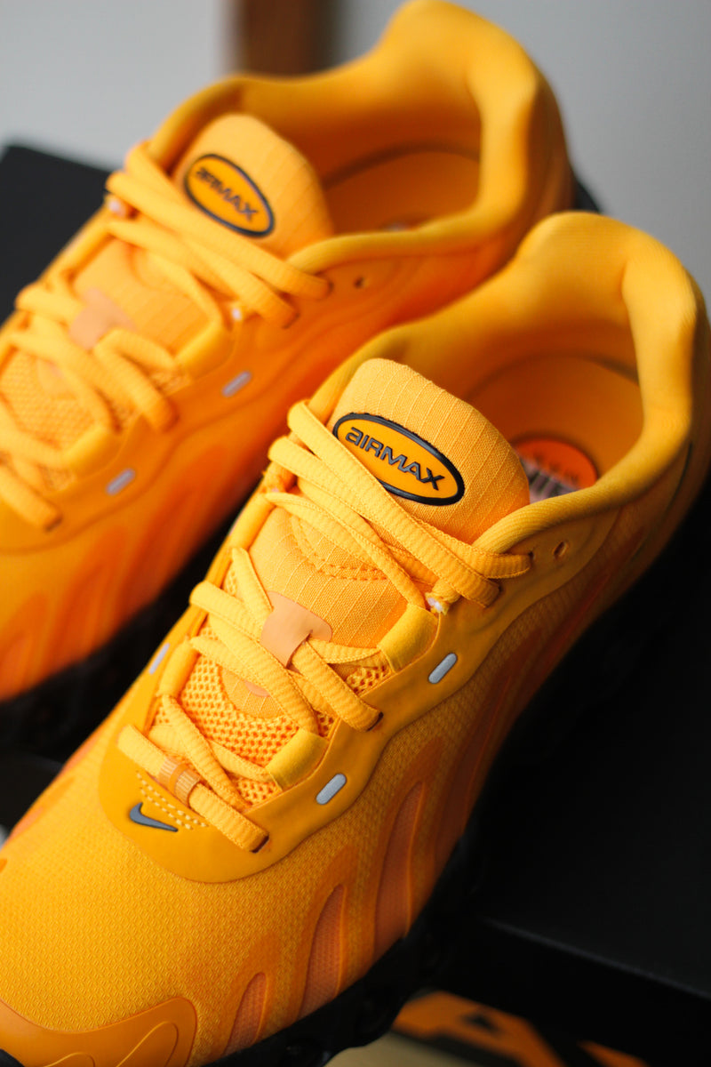 NIKE AIR MAX DN8 "SUNDIAL/DK SMOKE GREY"