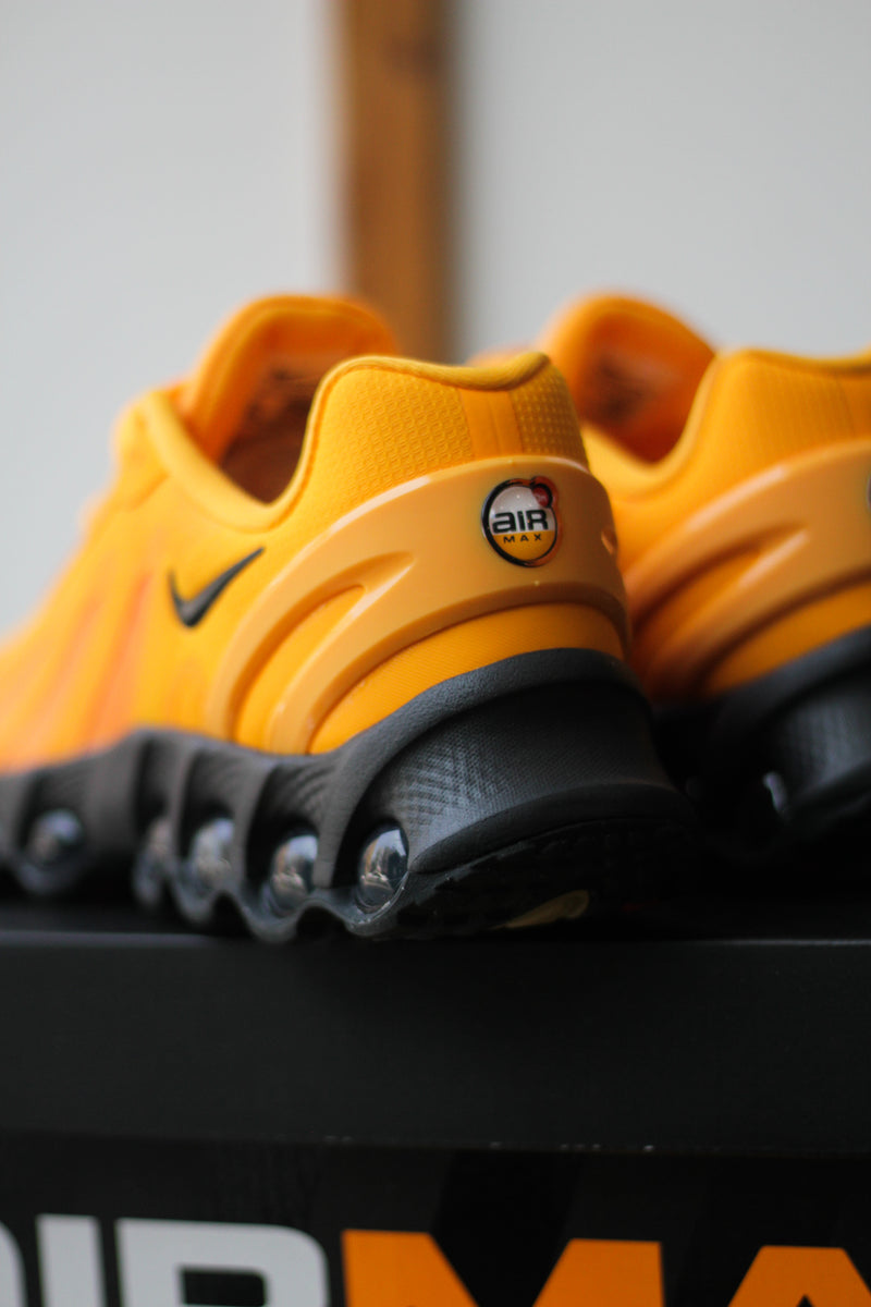 NIKE AIR MAX DN8 "SUNDIAL/DK SMOKE GREY"