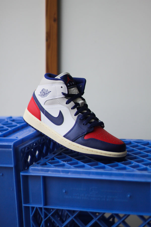 AIR JORDAN 1 MID "WHITE/DEEP ROYAL BLUE-UNIVERSITY RED"
