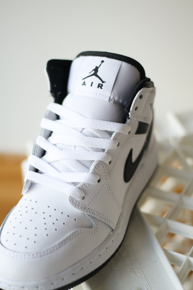 AIR JORDAN 1 MID (GS) "WHITE/BLACK"