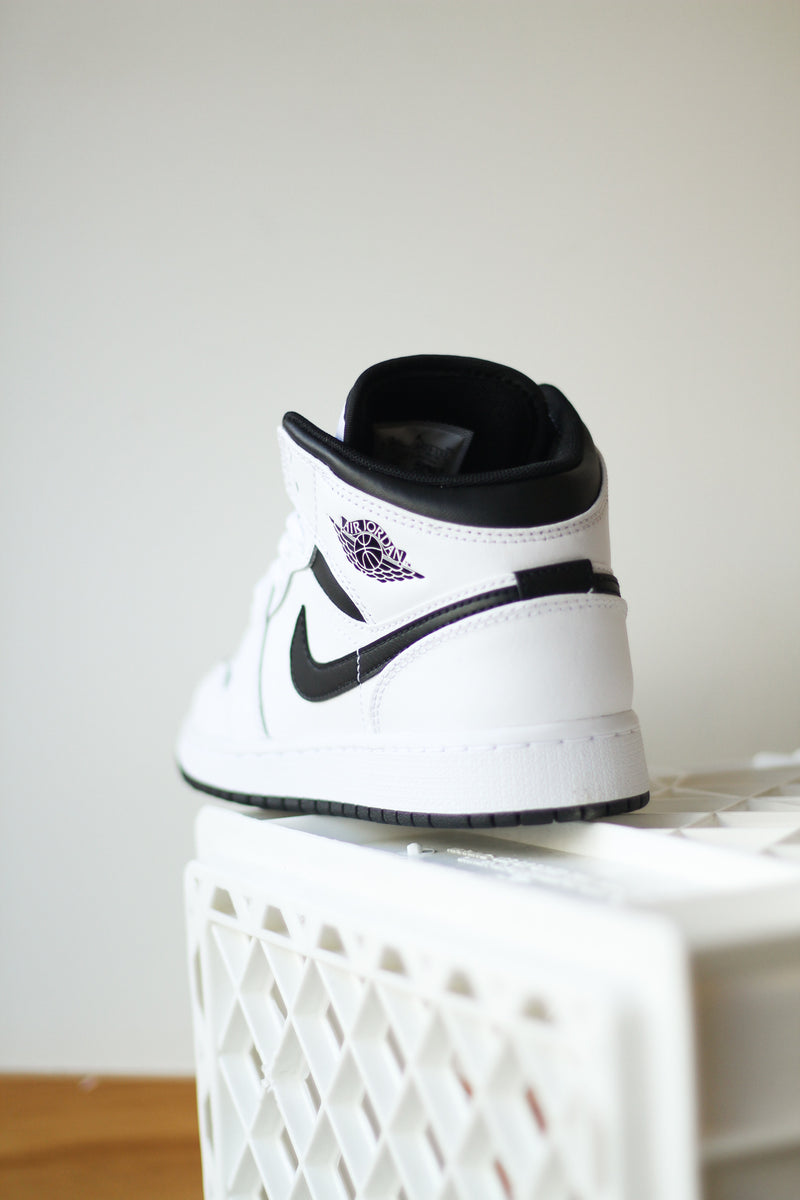 AIR JORDAN 1 MID (GS) "WHITE/BLACK"