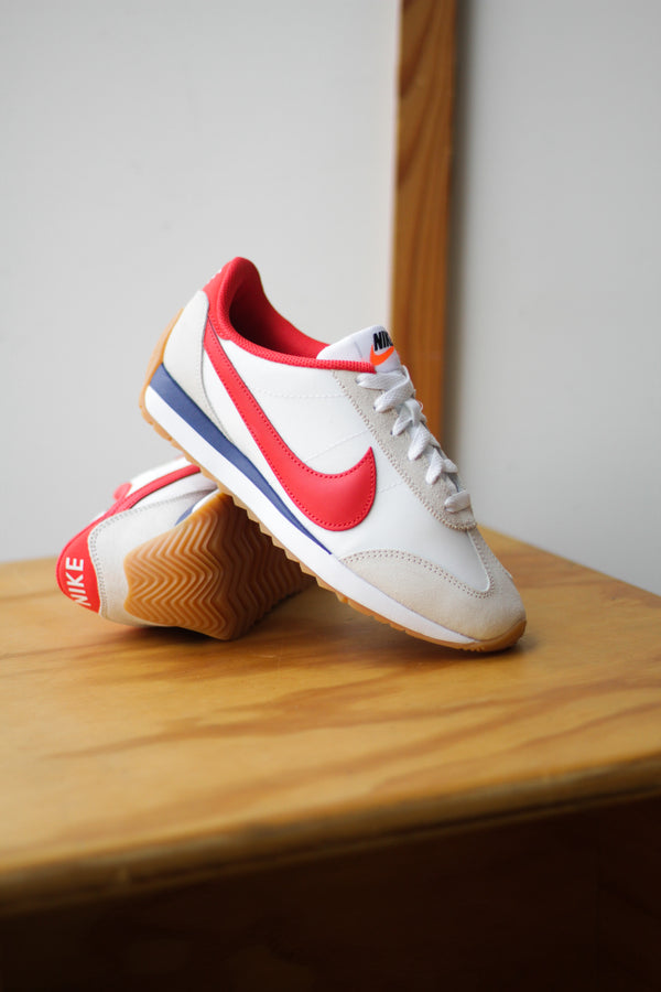 W NIKE PACIFIC "WHITE/LT CRIMSON-DEEP ROYAL BLUE"