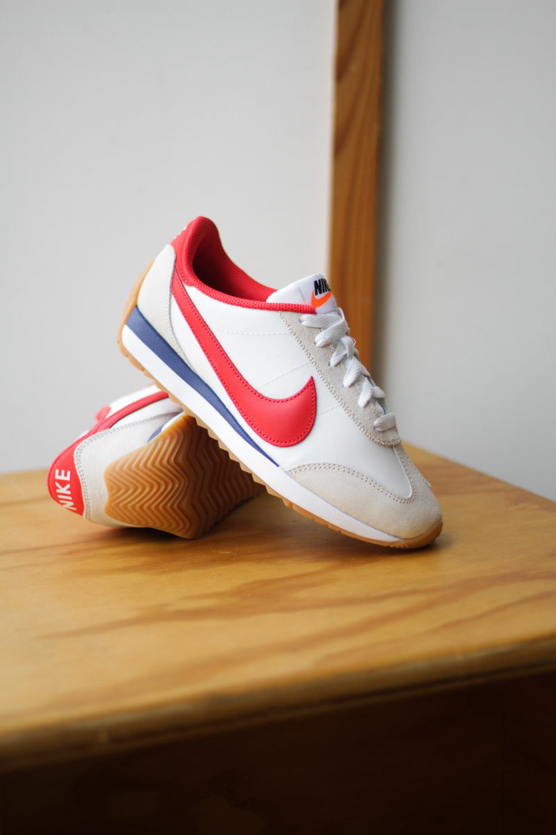 W NIKE PACIFIC "WHITE/LT CRIMSON-DEEP ROYAL BLUE"