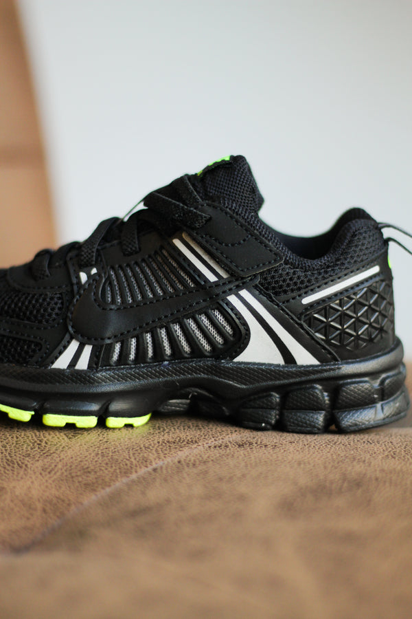 NIKE VOMERO 5 (PS) "BLACK/VOLT-BLACK-BLACK"