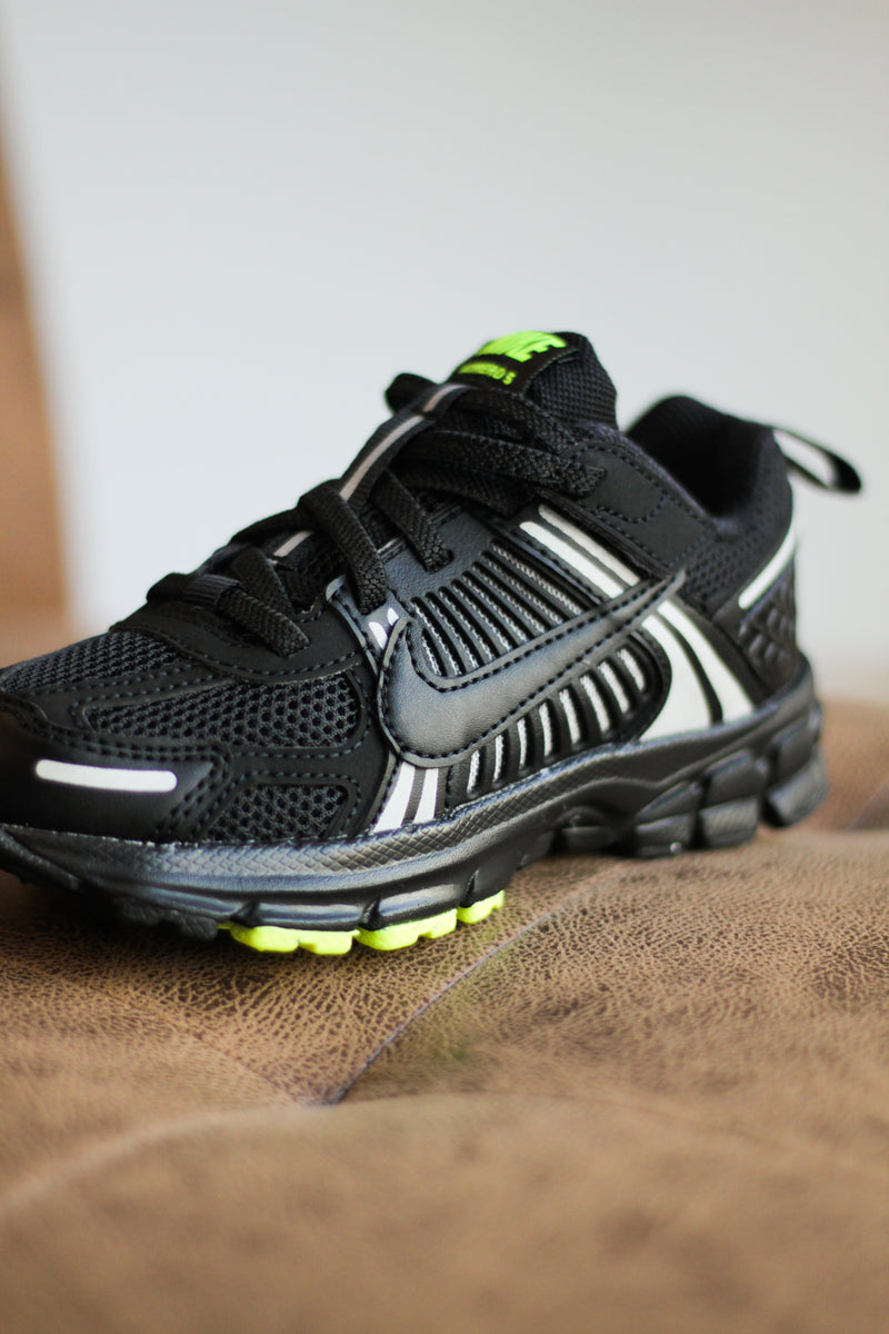NIKE VOMERO 5 (PS) "BLACK/VOLT-BLACK-BLACK"