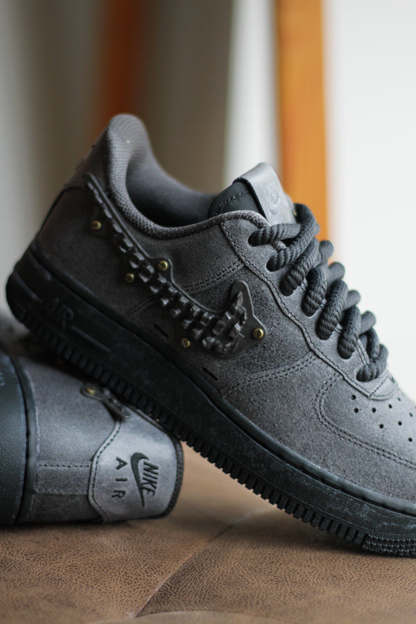 AIR FORCE 1 '07 LV8 "MEDIUM ASH/ANTHRACITE-BLACK"