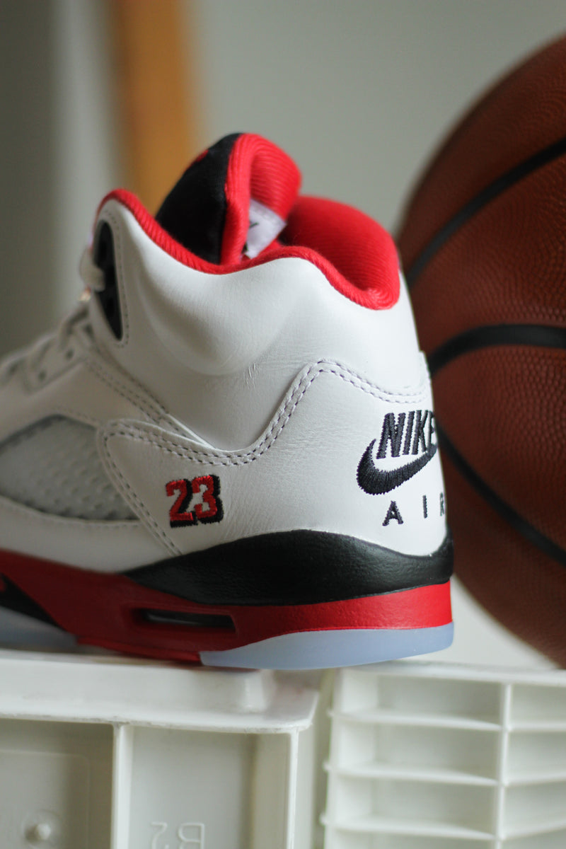 AIR JORDAN 5 RETRO (GS) "WHITE/FIRE RED-BLACK"