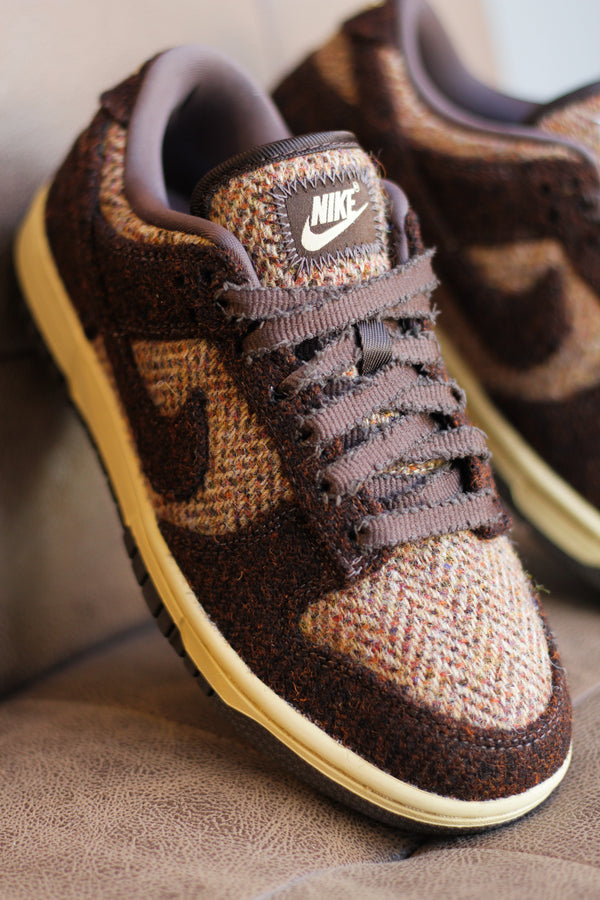W NIKE DUNK LOW "SESAME/BAROQUE BROWN-VIOLET MIST"
